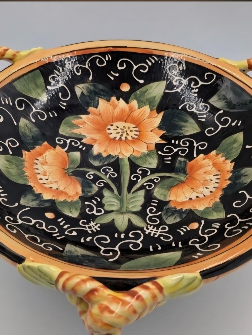 Housewares International Hand-Painted Ceramic Sunflower Pedestal Bowl